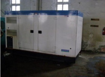 玉州康明斯150kw大型柴油二手发电机组 玉州康明斯150kw大型柴油二手发电机组